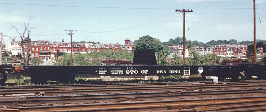 Reading 97007 Rail Roller Rack Car.  CT Bossler photo, collection of John Caples.