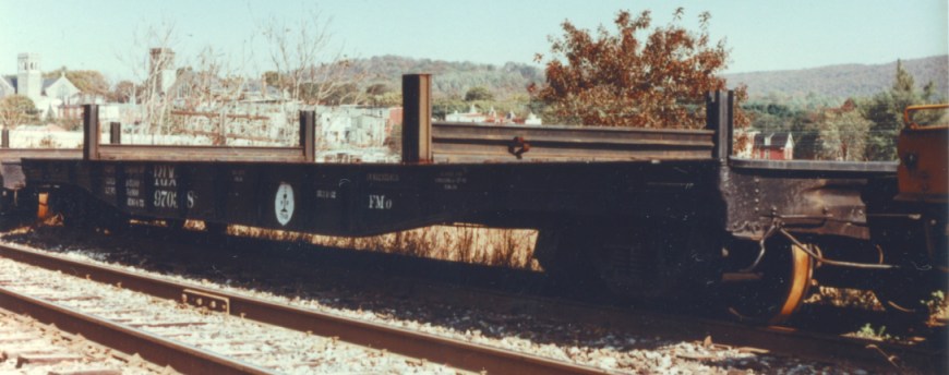 Reading 97038 CWR flatcar.  C.T. Bossler photo, collection of John Caples.