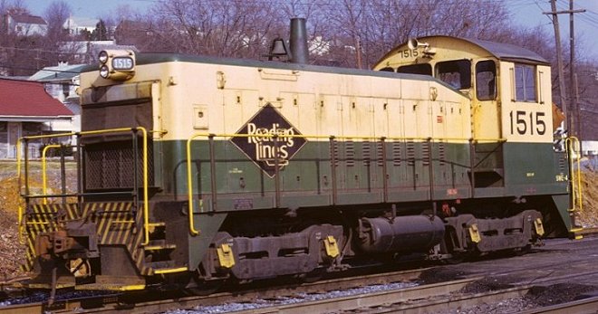 Reading SW900 #1515 in West Wyomissing, PA. Photo courtesy Kim Piersol.
